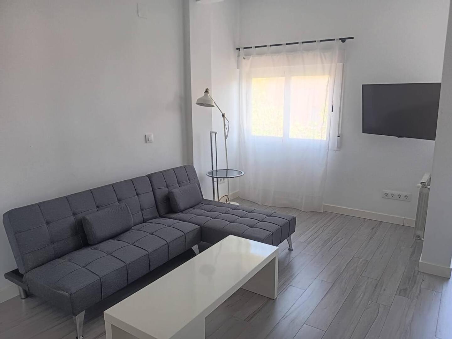 דירות מדריד Blue Loft Atocha מראה חיצוני תמונה